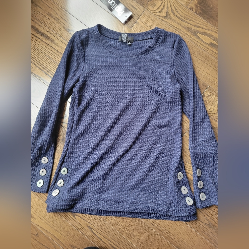 NWT Women's Navy Button-Detail Top